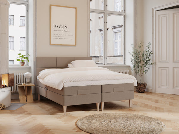 Ragna Fjäll 160x200 Brun Nordic Dream tilbyr senger med skandinavisk design og materialer av høy kvalitet. Opplev perfekt komfort for en god natts søvn. Bestill din i dag!