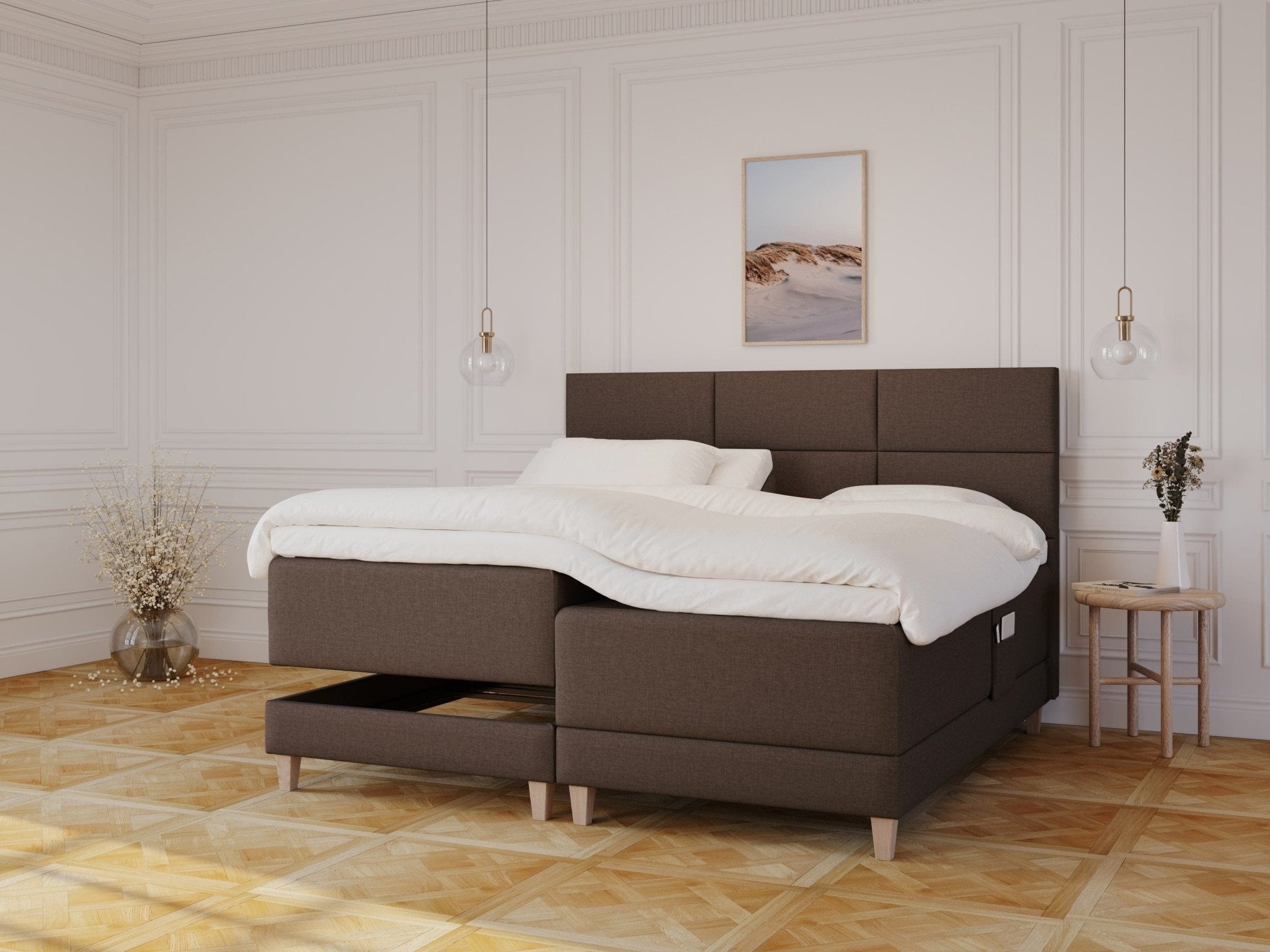 Aura Älv 210x210 Mørk brun Nordic Dream tilbyr senger med skandinavisk design og materialer av høy kvalitet. Opplev perfekt komfort for en god natts søvn. Bestill din i dag!