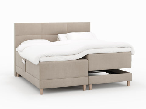 Aura Fjord 210x210 Bouclé latte Nordic Dream tilbyr senger med skandinavisk design og materialer av høy kvalitet. Opplev perfekt komfort for en god natts søvn. Bestill din i dag!