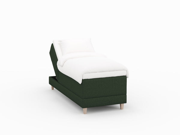 Aura Fjord 90x210 Mørkegrøn Nordic Dream tilbyr senger med skandinavisk design og materialer av høy kvalitet. Opplev perfekt komfort for en god natts søvn. Bestill din i dag!