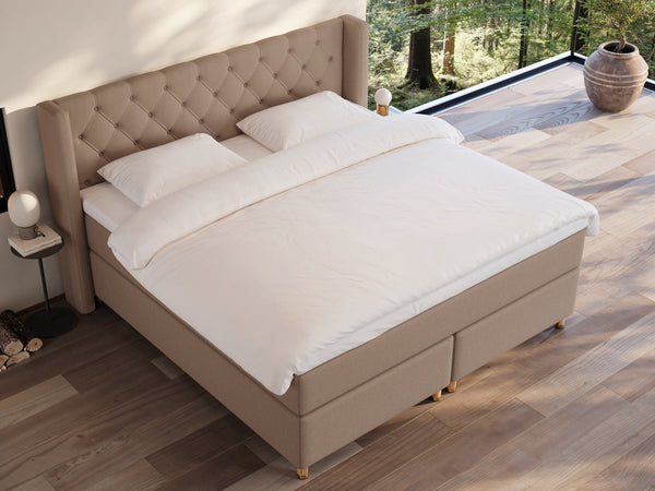 Eira Fjord 210x210 Brun Nordic Dream tilbyr senger med skandinavisk design og materialer av høy kvalitet. Opplev perfekt komfort for en god natts søvn. Bestill din i dag!