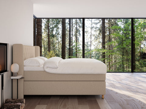 Eira Fjord 210x210 Sand Nordic Dream tilbyr senger med skandinavisk design og materialer av høy kvalitet. Opplev perfekt komfort for en god natts søvn. Bestill din i dag!
