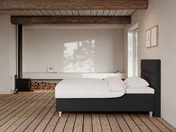 Freja Fjord 140x200 Antrasitt Nordic Dream tilbyr senger med skandinavisk design og materialer av høy kvalitet. Opplev perfekt komfort for en god natts søvn. Bestill din i dag!
