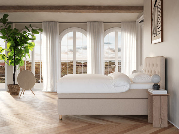 Nora Nordlys 140x200 Sand Nordic Dream tilbyr senger med skandinavisk design og materialer av høy kvalitet. Opplev perfekt komfort for en god natts søvn. Bestill din i dag!