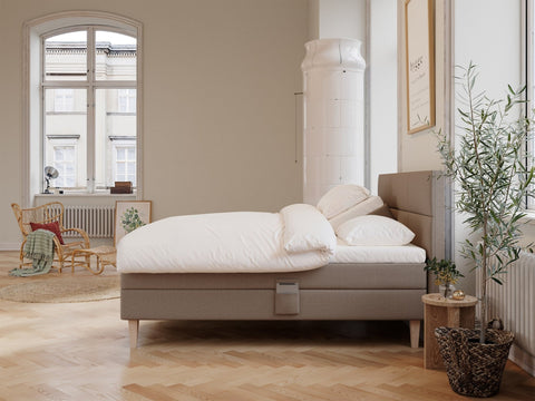 Ragna Älv 210x210 Brun Nordic Dream tilbyr senger med skandinavisk design og materialer av høy kvalitet. Opplev perfekt komfort for en god natts søvn. Bestill din i dag!