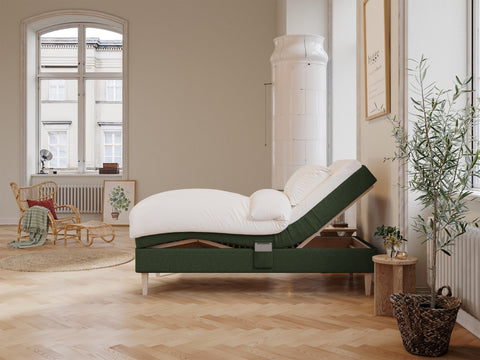 Ragna Älv 80x200 Mørkegrøn Nordic Dream tilbyr senger med skandinavisk design og materialer av høy kvalitet. Opplev perfekt komfort for en god natts søvn. Bestill din i dag!