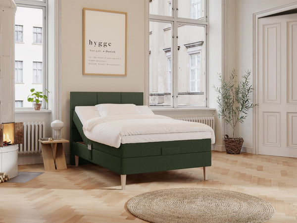 Ragna Fjord 140x200 Mørkegrøn Nordic Dream tilbyr senger med skandinavisk design og materialer av høy kvalitet. Opplev perfekt komfort for en god natts søvn. Bestill din i dag!