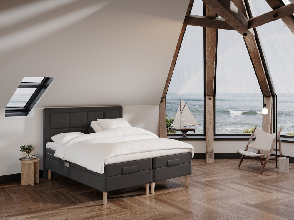 Ragna Fjord 160x200 Antrasitt Nordic Dream tilbyr senger med skandinavisk design og materialer av høy kvalitet. Opplev perfekt komfort for en god natts søvn. Bestill din i dag!