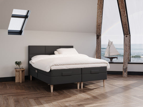 Ragna Fjord 180x210 Antrasitt Nordic Dream tilbyr senger med skandinavisk design og materialer av høy kvalitet. Opplev perfekt komfort for en god natts søvn. Bestill din i dag!