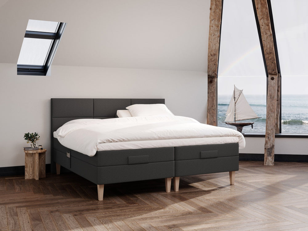 Ragna Fjord 210x210 Antrasitt Nordic Dream tilbyr senger med skandinavisk design og materialer av høy kvalitet. Opplev perfekt komfort for en god natts søvn. Bestill din i dag!