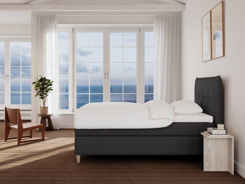 Snefrid Nordlys 140x200 Antrasitt Nordic Dream tilbyr senger med skandinavisk design og materialer av høy kvalitet. Opplev perfekt komfort for en god natts søvn. Bestill din i dag!