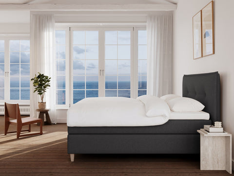 Snefrid Nordlys 210x210 Antrasitt Nordic Dream tilbyr senger med skandinavisk design og materialer av høy kvalitet. Opplev perfekt komfort for en god natts søvn. Bestill din i dag!