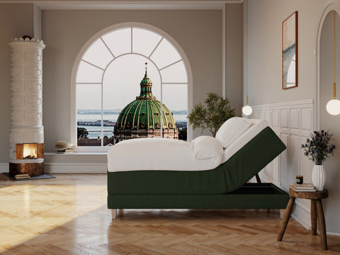 Aura Älv 90x210 Mørkegrøn Nordic Dream tilbyr senger med skandinavisk design og materialer av høy kvalitet. Opplev perfekt komfort for en god natts søvn. Bestill din i dag!