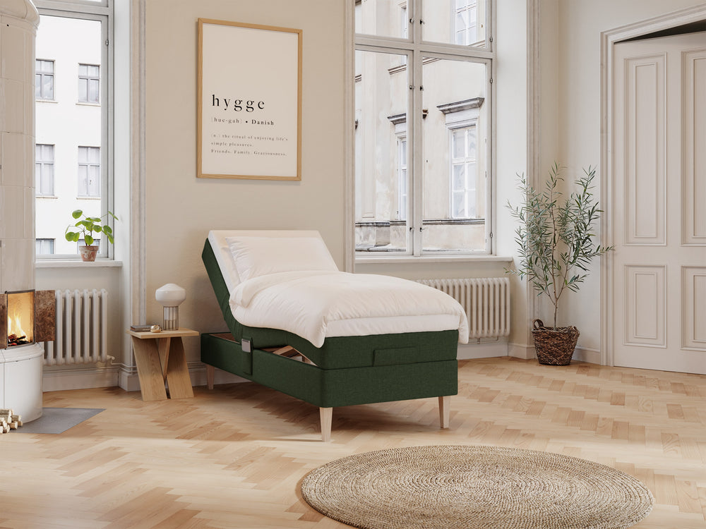 Ragna Fjäll 80x200 Mørkegrøn Nordic Dream tilbyr senger med skandinavisk design og materialer av høy kvalitet. Opplev perfekt komfort for en god natts søvn. Bestill din i dag!