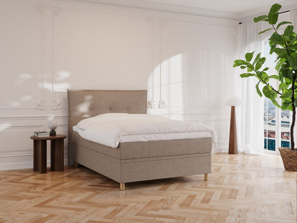 Alva Fjord 120x200 Bouclé latte Nordic Dream tilbyr senger med skandinavisk design og materialer av høy kvalitet. Opplev perfekt komfort for en god natts søvn. Bestill din i dag!