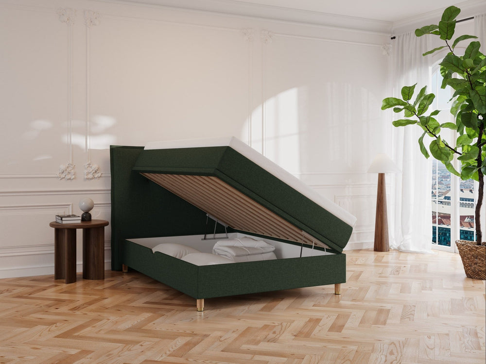 Alva Fjord 120x200 Mørkegrøn Nordic Dream tilbyr senger med skandinavisk design og materialer av høy kvalitet. Opplev perfekt komfort for en god natts søvn. Bestill din i dag!