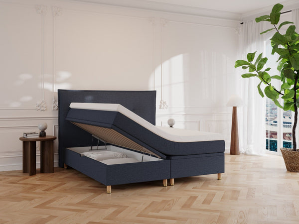 Alva Fjord 180x200 Mørkeblå Nordic Dream tilbyr senger med skandinavisk design og materialer av høy kvalitet. Opplev perfekt komfort for en god natts søvn. Bestill din i dag!
