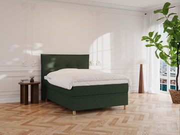 Alva Älv 120x200 Mørkegrøn Nordic Dream tilbyr senger med skandinavisk design og materialer av høy kvalitet. Opplev perfekt komfort for en god natts søvn. Bestill din i dag!