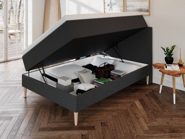 Astrid Fjord 140x200 Antrasitt Nordic Dream tilbyr senger med skandinavisk design og materialer av høy kvalitet. Opplev perfekt komfort for en god natts søvn. Bestill din i dag!