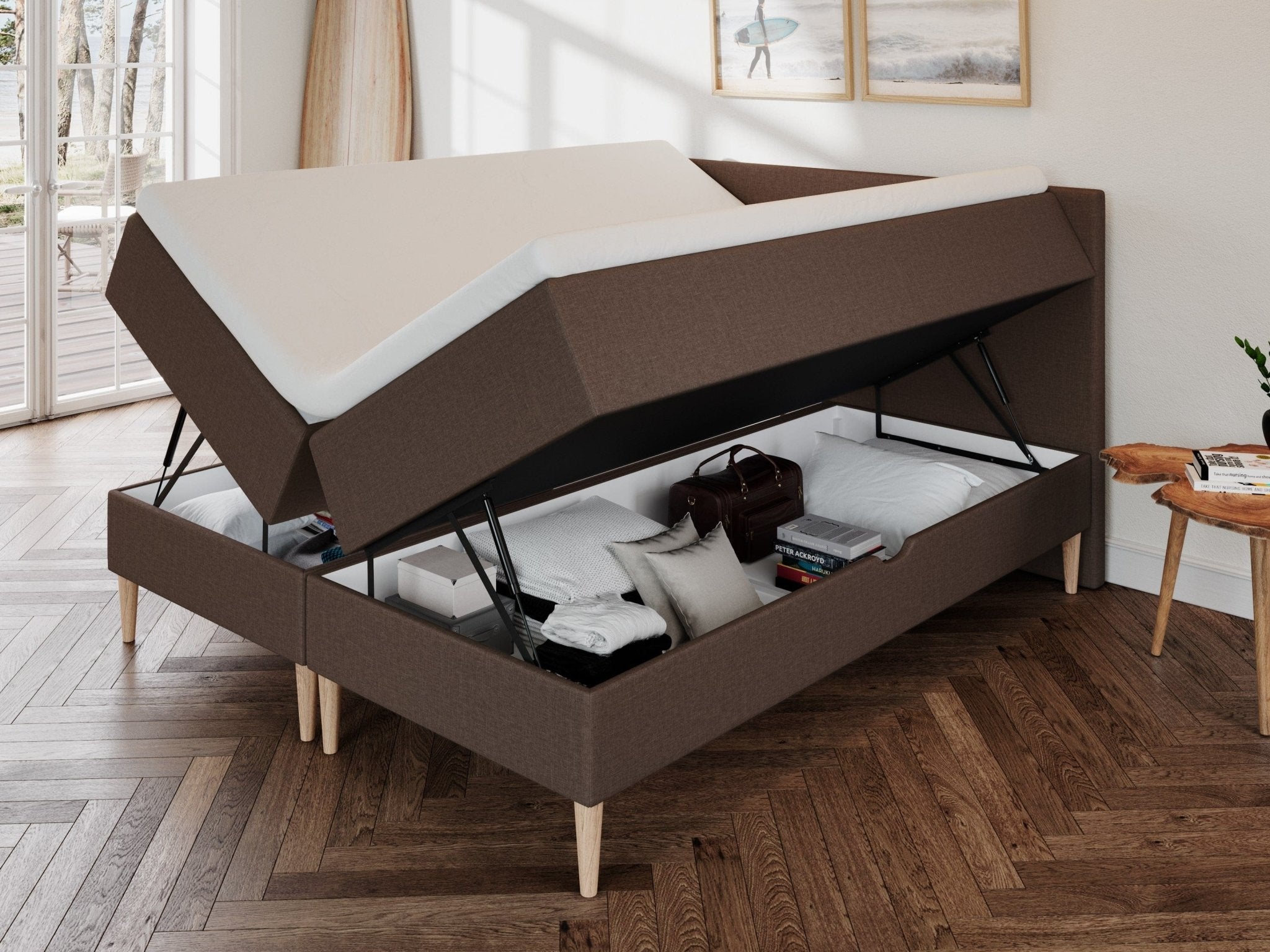Astrid Fjord 180x210 Mørk brun Nordic Dream tilbyr senger med skandinavisk design og materialer av høy kvalitet. Opplev perfekt komfort for en god natts søvn. Bestill din i dag!
