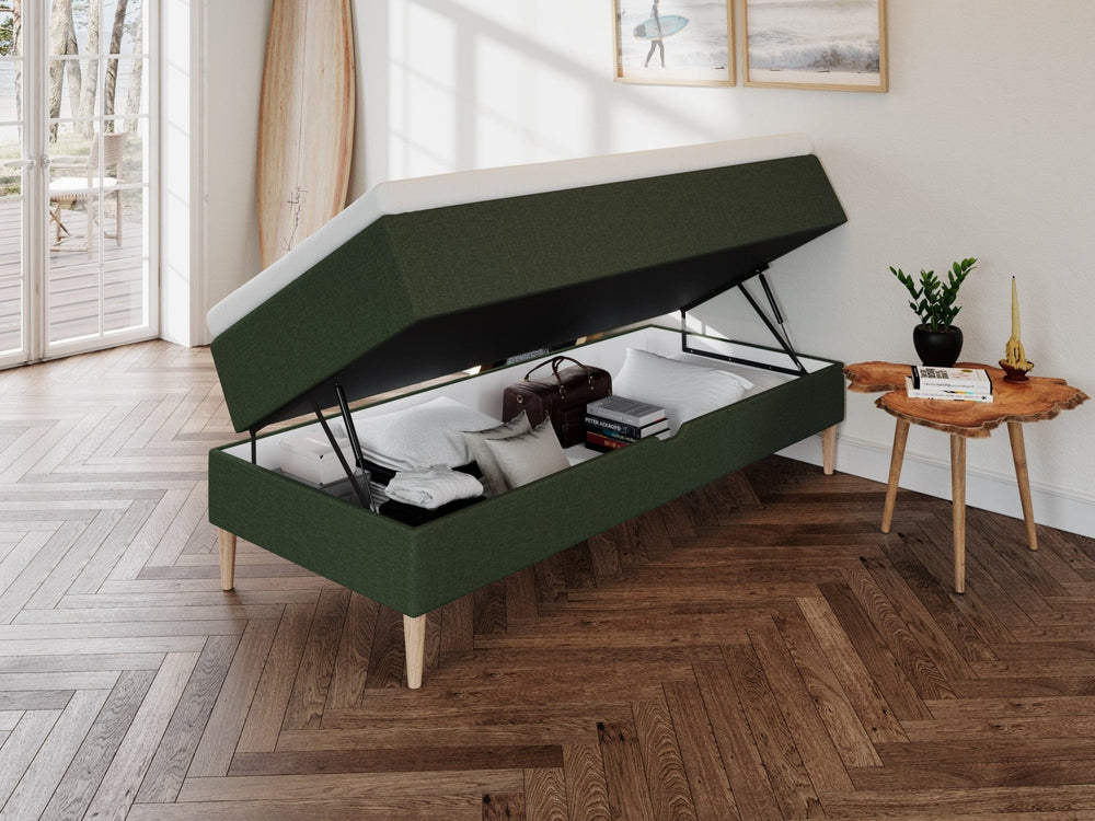 Astrid Fjord 90x200 Mørkegrøn Nordic Dream tilbyr senger med skandinavisk design og materialer av høy kvalitet. Opplev perfekt komfort for en god natts søvn. Bestill din i dag!