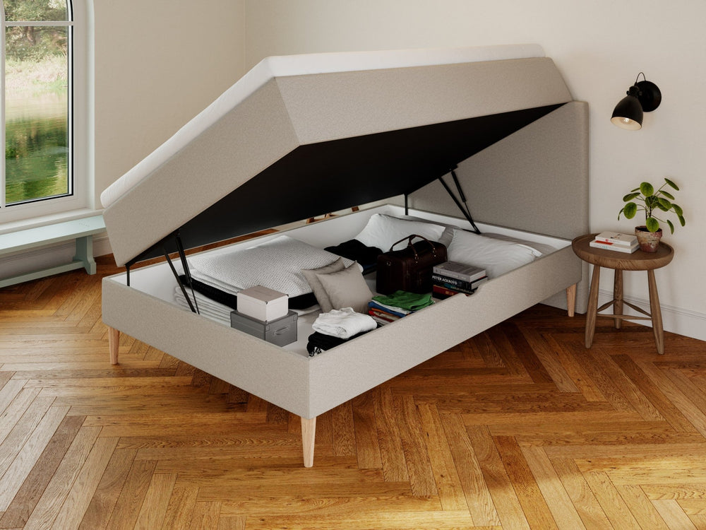 Astrid Nordlys 120x200 Sand Nordic Dream tilbyr senger med skandinavisk design og materialer av høy kvalitet. Opplev perfekt komfort for en god natts søvn. Bestill din i dag!