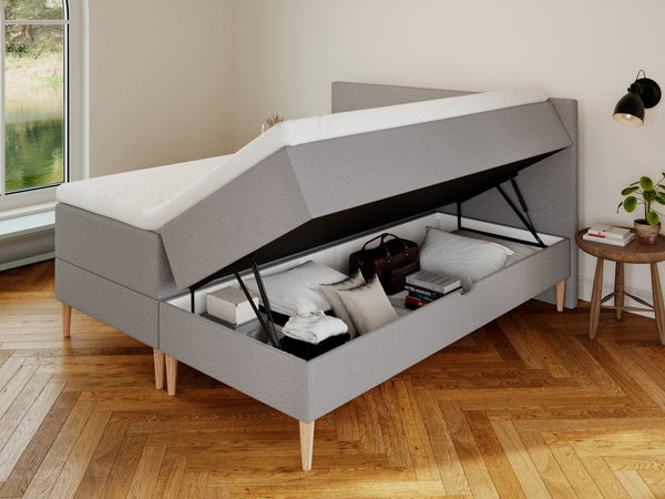 Astrid Nordlys 180x210 Lysegrå Nordic Dream tilbyr senger med skandinavisk design og materialer av høy kvalitet. Opplev perfekt komfort for en god natts søvn. Bestill din i dag!