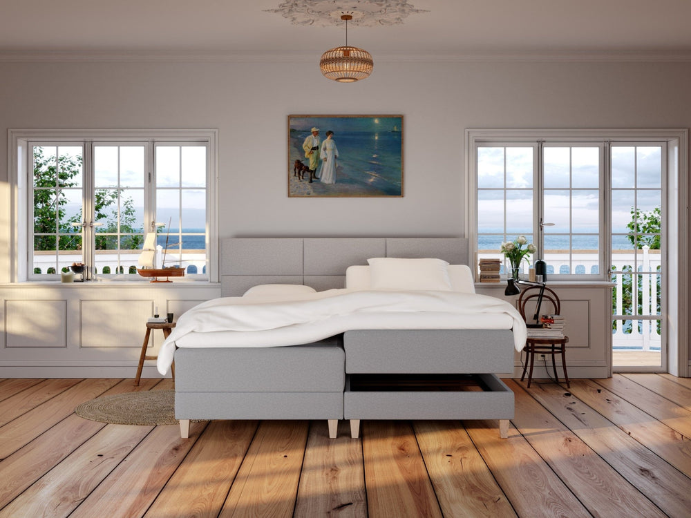 Aura Älv 210x210 Lysegrå Nordic Dream tilbyr senger med skandinavisk design og materialer av høy kvalitet. Opplev perfekt komfort for en god natts søvn. Bestill din i dag!