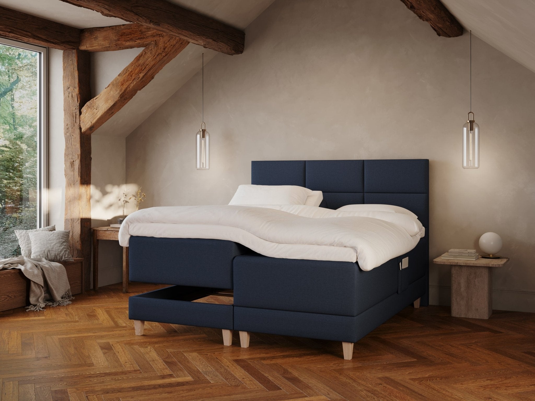 Aura Fjäll 180x210 Mørkeblå Nordic Dream tilbyr senger med skandinavisk design og materialer av høy kvalitet. Opplev perfekt komfort for en god natts søvn. Bestill din i dag!