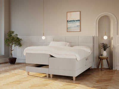 Aura Fjord 180x200 Bouclé cream Nordic Dream tilbyr senger med skandinavisk design og materialer av høy kvalitet. Opplev perfekt komfort for en god natts søvn. Bestill din i dag!