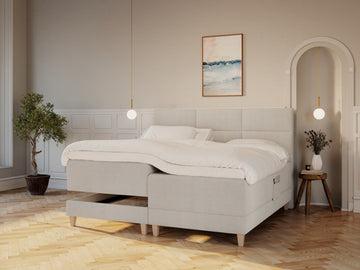 Aura Fjord 210x210 Bouclé cream Nordic Dream tilbyr senger med skandinavisk design og materialer av høy kvalitet. Opplev perfekt komfort for en god natts søvn. Bestill din i dag!