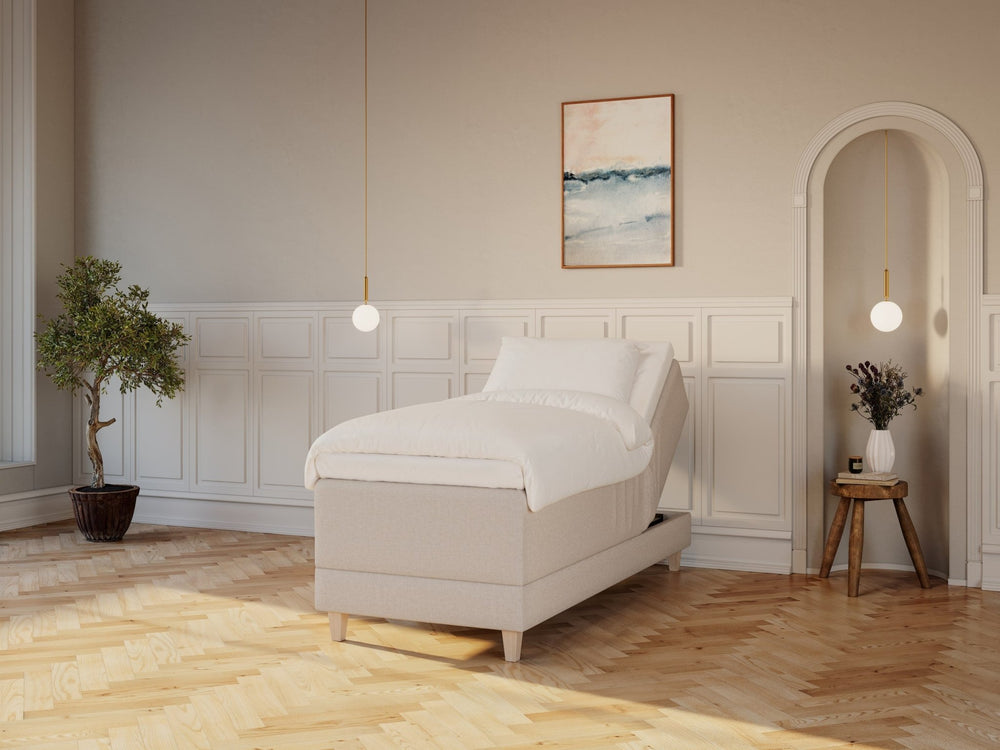 Aura Nordlys 90x200 Sand Nordic Dream tilbyr senger med skandinavisk design og materialer av høy kvalitet. Opplev perfekt komfort for en god natts søvn. Bestill din i dag!