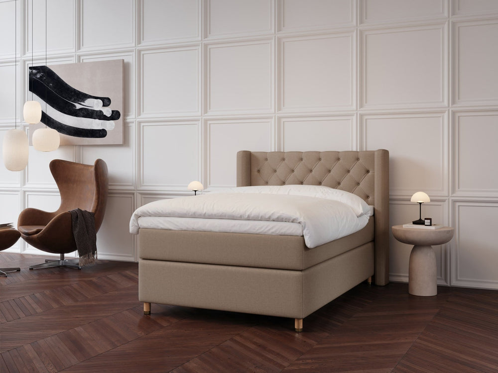 Eira Fjäll 140x200 Brun Nordic Dream tilbyr senger med skandinavisk design og materialer av høy kvalitet. Opplev perfekt komfort for en god natts søvn. Bestill din i dag!