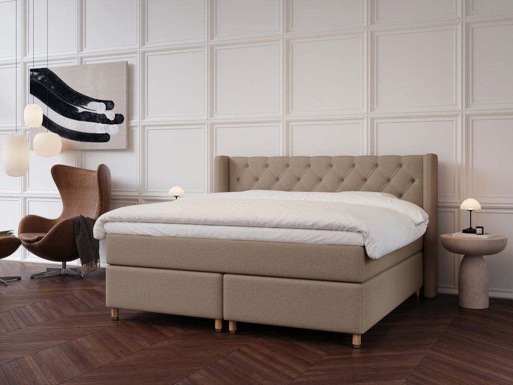 Eira Fjäll 220x220 Brun Nordic Dream tilbyr senger med skandinavisk design og materialer av høy kvalitet. Opplev perfekt komfort for en god natts søvn. Bestill din i dag!