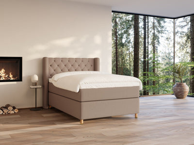 Eira Fjord 140x200 Brun Nordic Dream tilbyr senger med skandinavisk design og materialer av høy kvalitet. Opplev perfekt komfort for en god natts søvn. Bestill din i dag!