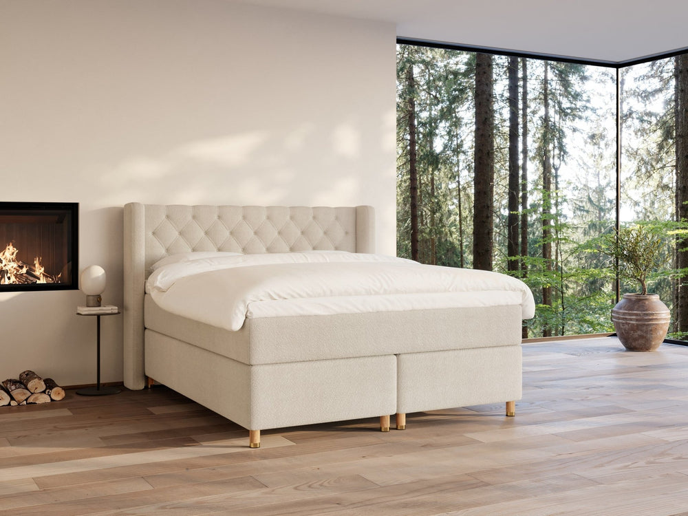 Eira Fjord 160x210 Bouclé cream Nordic Dream tilbyr senger med skandinavisk design og materialer av høy kvalitet. Opplev perfekt komfort for en god natts søvn. Bestill din i dag!