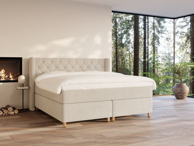 Eira Fjord 200x200 Bouclé cream Nordic Dream tilbyr senger med skandinavisk design og materialer av høy kvalitet. Opplev perfekt komfort for en god natts søvn. Bestill din i dag!