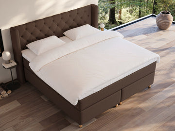 Eira Fjord 200x200 Mørk brun Nordic Dream tilbyr senger med skandinavisk design og materialer av høy kvalitet. Opplev perfekt komfort for en god natts søvn. Bestill din i dag!