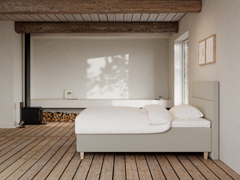 Freja Fjord 140x200 Sand Nordic Dream tilbyr senger med skandinavisk design og materialer av høy kvalitet. Opplev perfekt komfort for en god natts søvn. Bestill din i dag!