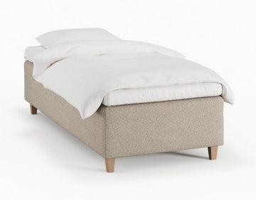 Freja Fjord 90x200 Sand Nordic Dream tilbyr senger med skandinavisk design og materialer av høy kvalitet. Opplev perfekt komfort for en god natts søvn. Bestill din i dag!
