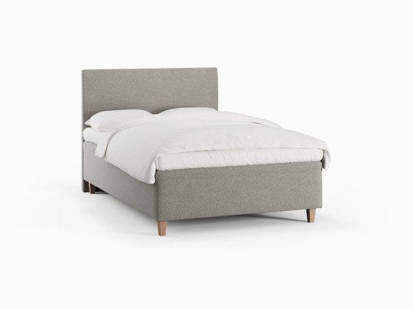 Freja Nordlys 140x210 Lysegrå Nordic Dream tilbyr senger med skandinavisk design og materialer av høy kvalitet. Opplev perfekt komfort for en god natts søvn. Bestill din i dag!