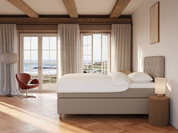 Nora Fjäll 140x200 Brun Nordic Dream tilbyr senger med skandinavisk design og materialer av høy kvalitet. Opplev perfekt komfort for en god natts søvn. Bestill din i dag!