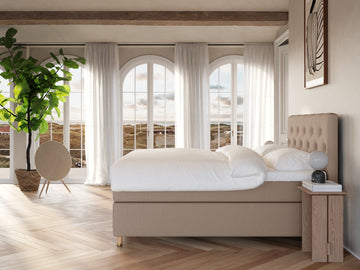 Nora Nordlys 180x200 Brun Nordic Dream tilbyr senger med skandinavisk design og materialer av høy kvalitet. Opplev perfekt komfort for en god natts søvn. Bestill din i dag!