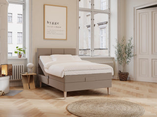 Ragna Älv 120x200 Brun Nordic Dream tilbyr senger med skandinavisk design og materialer av høy kvalitet. Opplev perfekt komfort for en god natts søvn. Bestill din i dag!