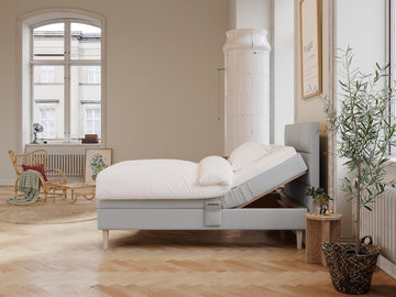 Ragna Älv 120x200 Lysegrå Nordic Dream tilbyr senger med skandinavisk design og materialer av høy kvalitet. Opplev perfekt komfort for en god natts søvn. Bestill din i dag!