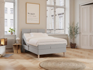 Ragna Älv 140x200 Lysegrå Nordic Dream tilbyr senger med skandinavisk design og materialer av høy kvalitet. Opplev perfekt komfort for en god natts søvn. Bestill din i dag!