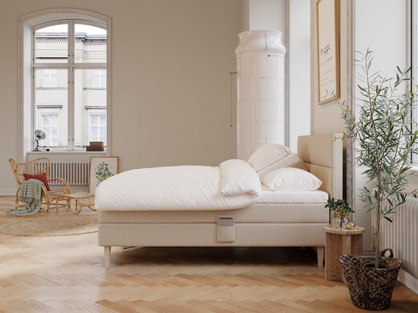 Ragna Älv 180x200 Sand Nordic Dream tilbyr senger med skandinavisk design og materialer av høy kvalitet. Opplev perfekt komfort for en god natts søvn. Bestill din i dag!