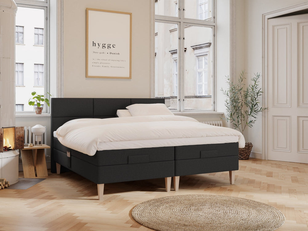 Ragna Älv 210x210 Antrasitt Nordic Dream tilbyr senger med skandinavisk design og materialer av høy kvalitet. Opplev perfekt komfort for en god natts søvn. Bestill din i dag!