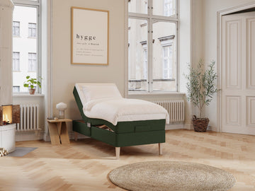 Ragna Älv 90x200 Mørkegrøn Nordic Dream tilbyr senger med skandinavisk design og materialer av høy kvalitet. Opplev perfekt komfort for en god natts søvn. Bestill din i dag!