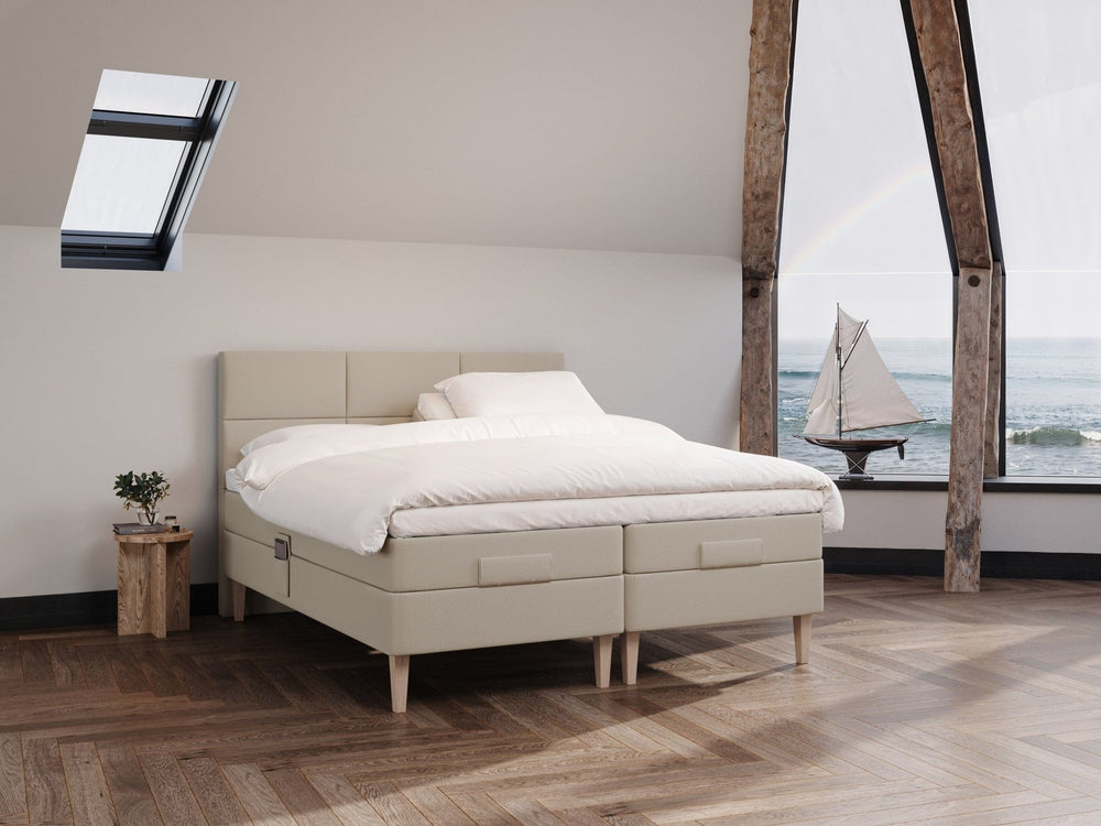 Ragna Fjord 180x210 Sand Nordic Dream tilbyr senger med skandinavisk design og materialer av høy kvalitet. Opplev perfekt komfort for en god natts søvn. Bestill din i dag!